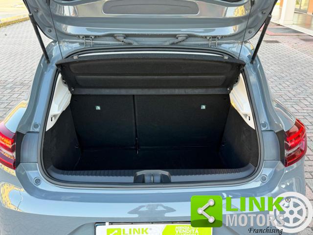 RENAULT Clio usata, con Luci diurne LED