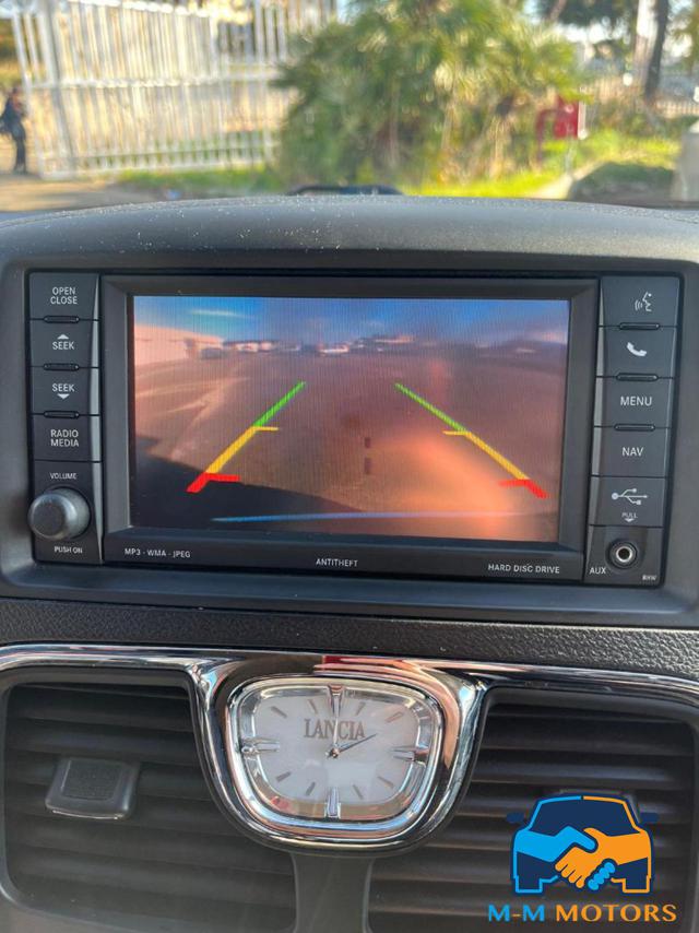 LANCIA Voyager usata, con Fendinebbia