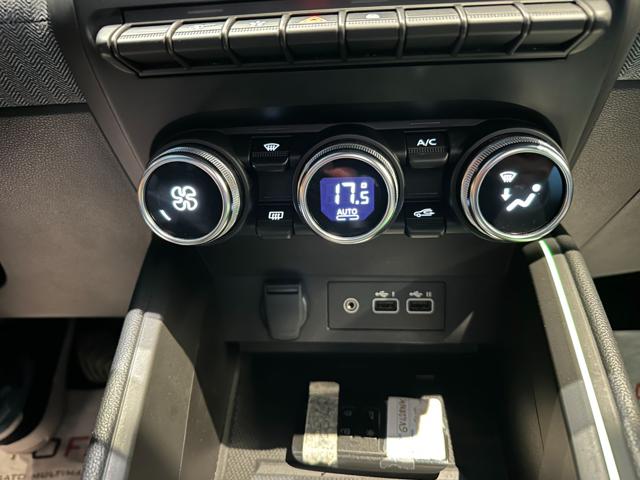 RENAULT Clio usata, con Sistema di navigazione