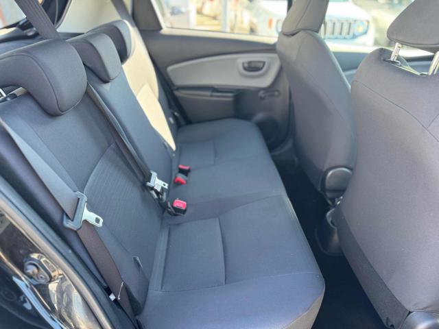 TOYOTA Yaris usata 14