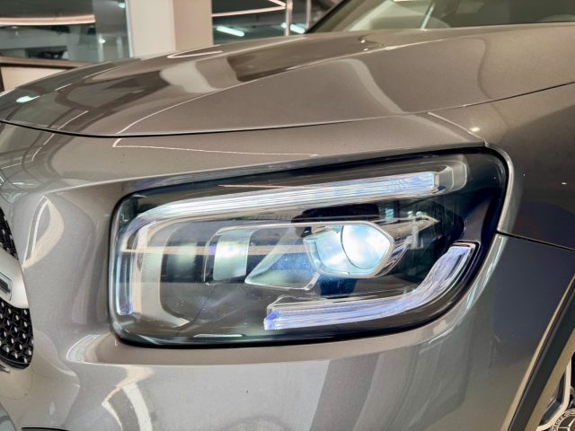 MERCEDES-BENZ GLB 200 usata, con Alzacristalli elettrici