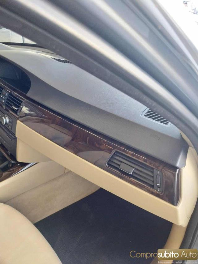 BMW 320 usata, con Sensori di parcheggio posteriori