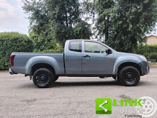 ISUZU D-Max usata, con Autoradio