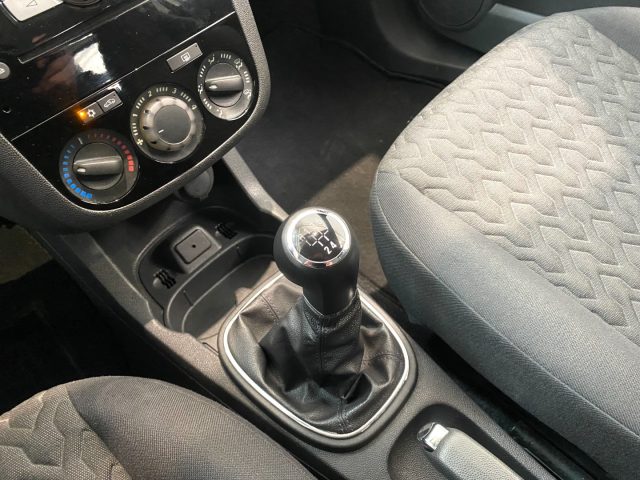 OPEL Corsa usata, con ESP