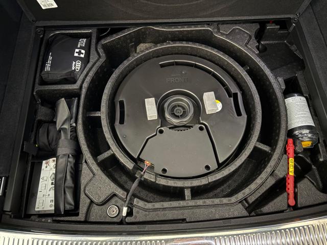 AUDI Q5 usata, con Autoradio digitale