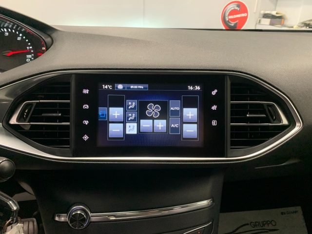 PEUGEOT 308 usata, con Controllo automatico clima