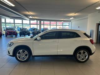 MERCEDES-BENZ GLA 200 usata, con Alzacristalli elettrici