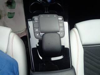 MERCEDES-BENZ A 180 usata, con Cronologia tagliandi