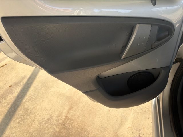 TOYOTA Aygo usata 34