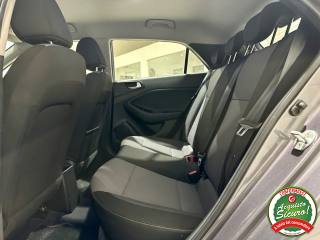 HYUNDAI i20 usata, con Sedile posteriore sdoppiato