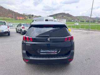 PEUGEOT 5008 usata, con Cerchi in lega