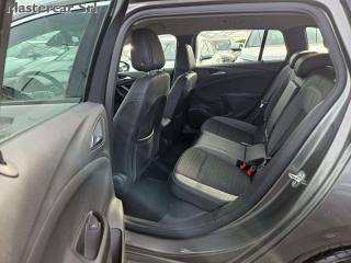 OPEL Astra usata, con Park Distance Control
