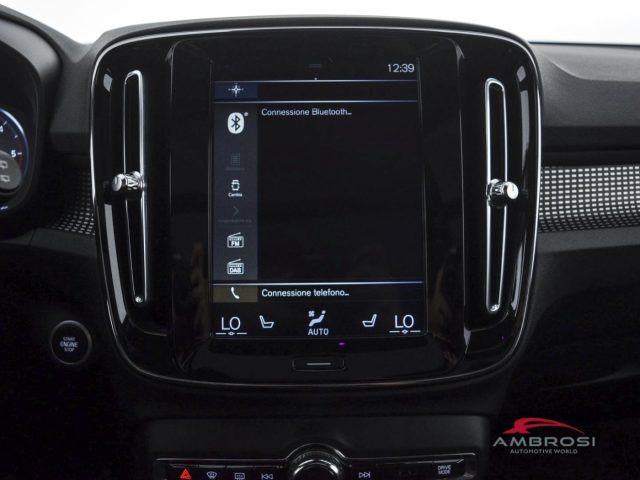 VOLVO XC40 usata 14
