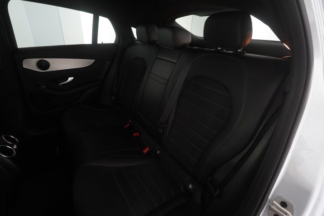 MERCEDES-BENZ GLC 220 usata 9