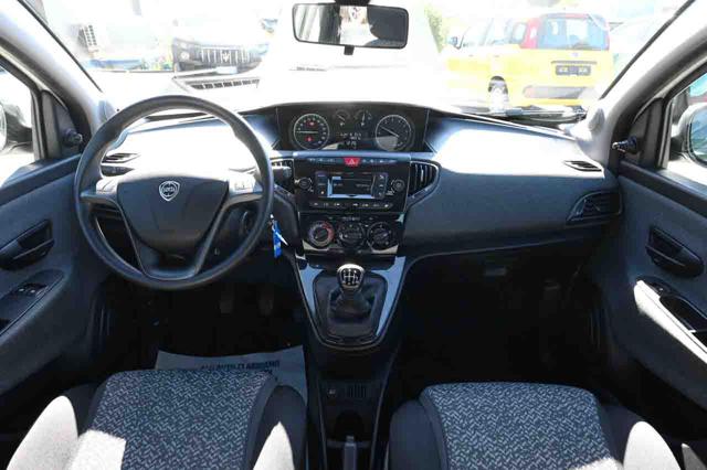 LANCIA Ypsilon usata, con ESP