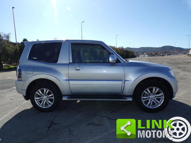 MITSUBISHI Pajero usata, con Airbag laterali