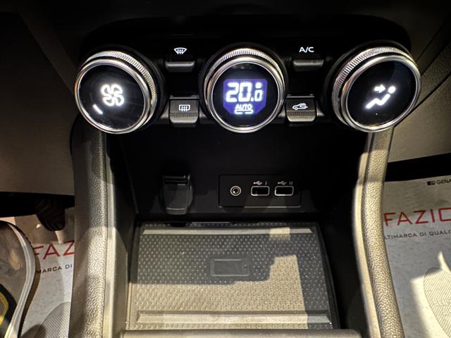 RENAULT Captur usata, con Fari LED