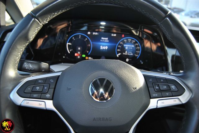 VOLKSWAGEN Golf usata, con Autoradio