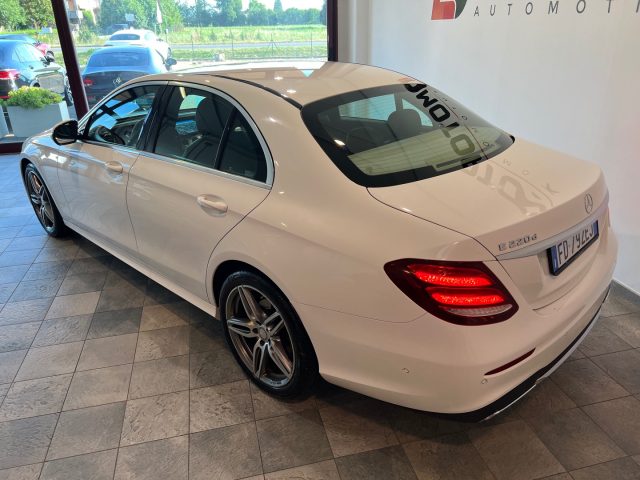 MERCEDES-BENZ E 220 usata, con Chiusura centralizzata