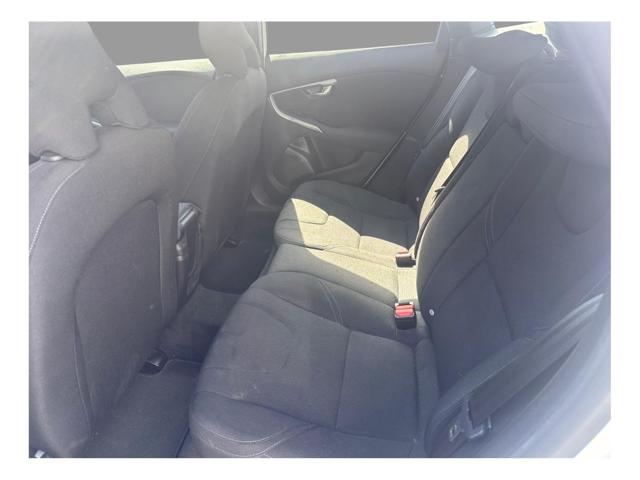 VOLVO V40 usata, con Autoradio