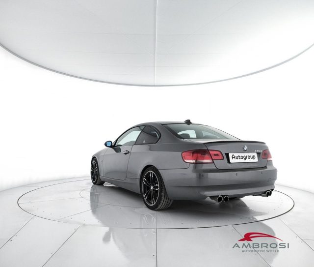 BMW 330 usata 3