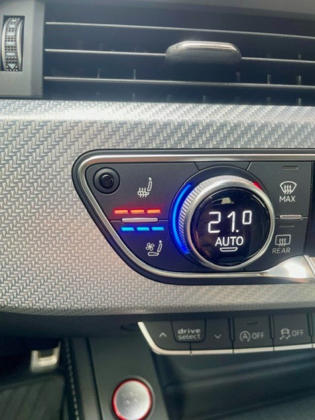 AUDI RS4 usata, con Climatizzatore