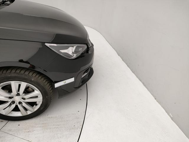 PEUGEOT 308 usata, con Freno di stazionamento elettrico