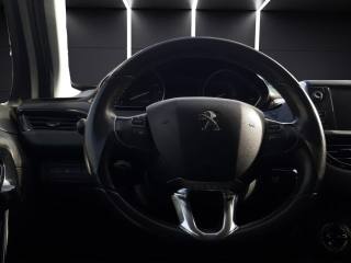 PEUGEOT 208 usata, con ESP