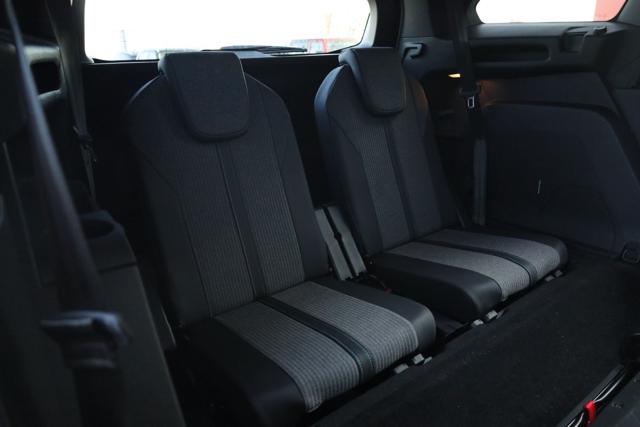 PEUGEOT 5008 usata, con Climatizzatore