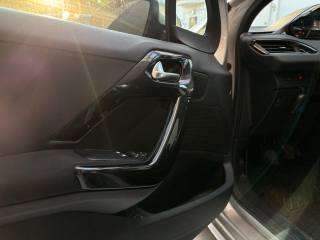 PEUGEOT 208 usata, con Immobilizzatore elettronico