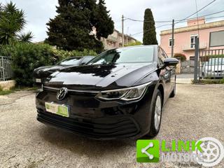 VOLKSWAGEN Golf 8 LIFE