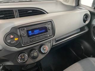 TOYOTA Yaris usata, con ESP