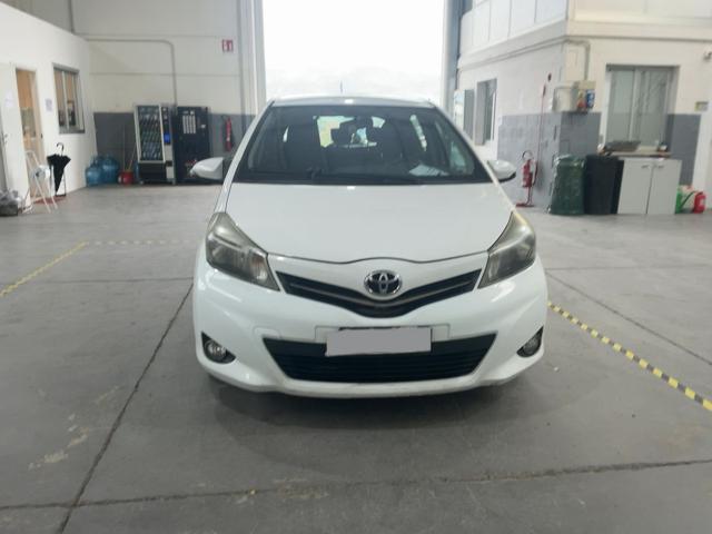 TOYOTA Yaris usata, con Airbag laterali