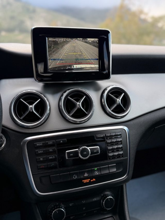 MERCEDES-BENZ GLA 200 usata, con Bracciolo