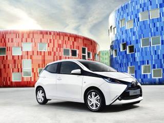 TOYOTA Aygo usata, con Chiusura centralizzata
