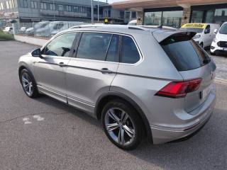 VOLKSWAGEN Tiguan usata, con Autoradio