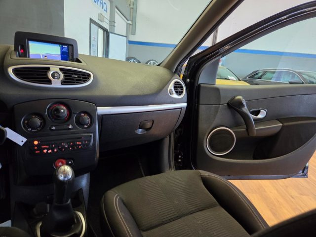 RENAULT Clio usata, con Servosterzo