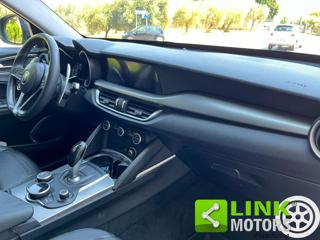 ALFA ROMEO Stelvio usata, con Volante in pelle