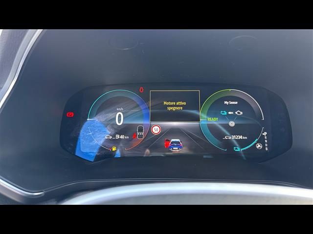 RENAULT Captur usata, con Controllo automatico clima
