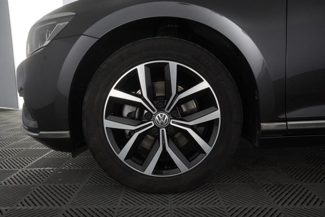 VOLKSWAGEN Passat usata 14