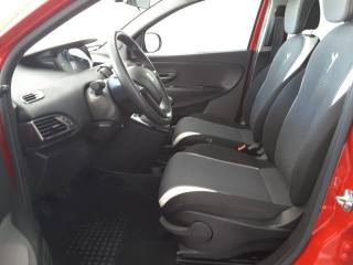 LANCIA Ypsilon usata, con Autoradio