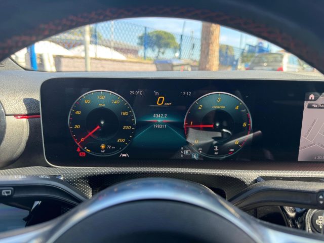 MERCEDES-BENZ A 180 usata, con Park Distance Control