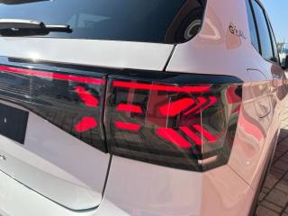 VOLKSWAGEN T-Cross usata, con USB