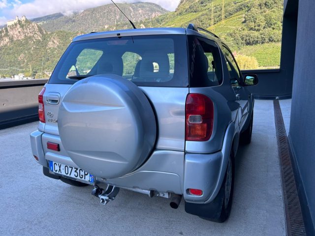 TOYOTA RAV 4 usata, con Airbag laterali