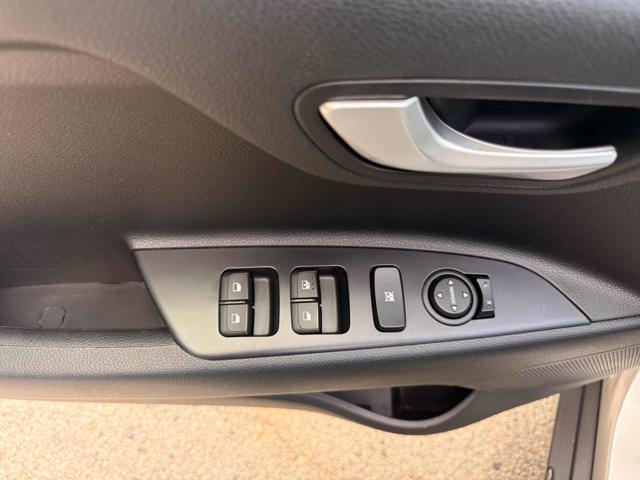 KIA Stonic usata, con Alzacristalli elettrici