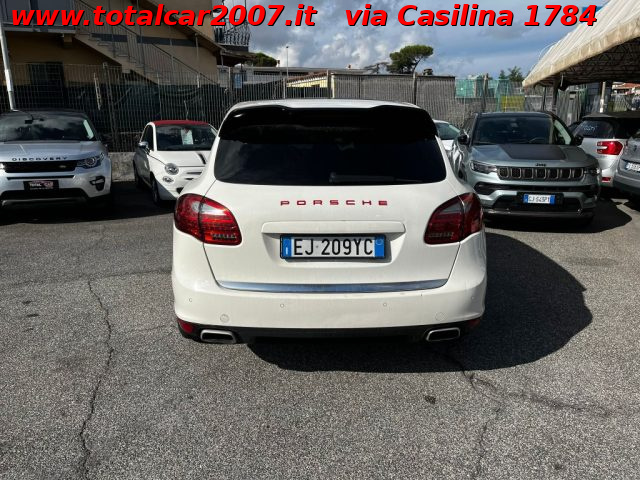 PORSCHE Cayenne usata, con Autoradio