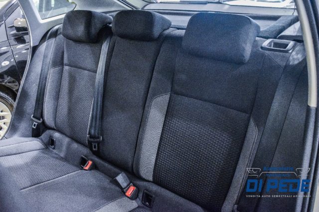 VOLKSWAGEN Taigo usata, con Sensore di luce