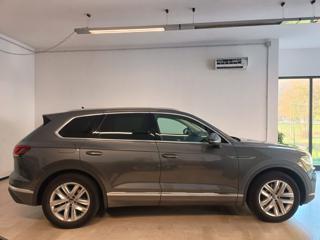 VOLKSWAGEN Touareg usata, con Airbag