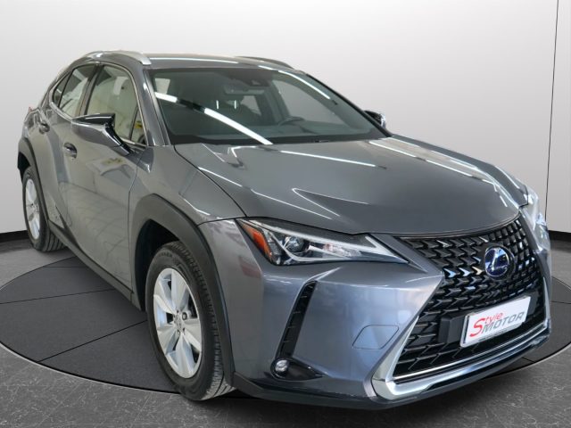 LEXUS UX 250h usata, con Airbag