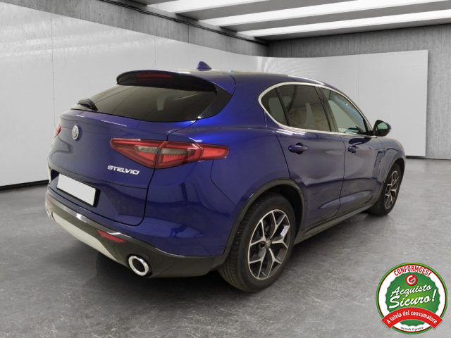 ALFA ROMEO Stelvio usata, con Autoradio